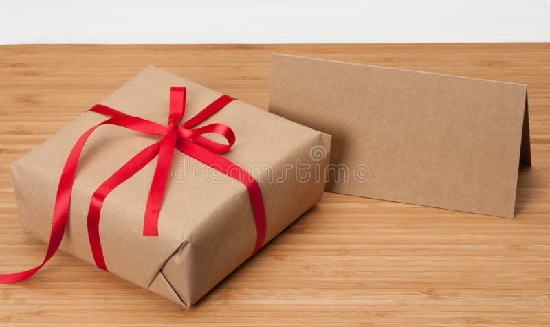 Box with Plain Brown Wrapping Paper Stock Photo - Image of present,  surprise: 3939082