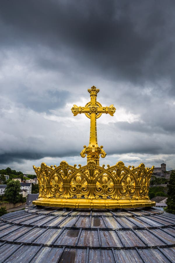 Crown and Cross stock image. Image of holy, heaven, religion - 3790105