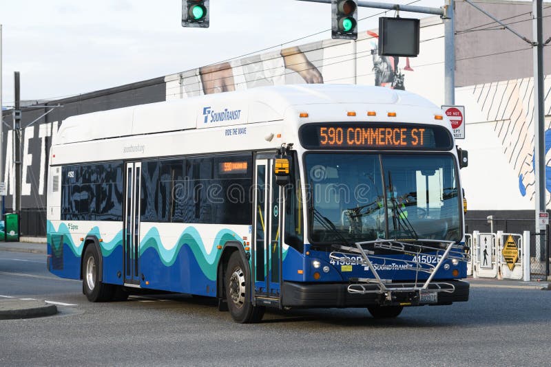 Gillig Bus Powered by Compressed Natural Gas with Pierce Transit ...