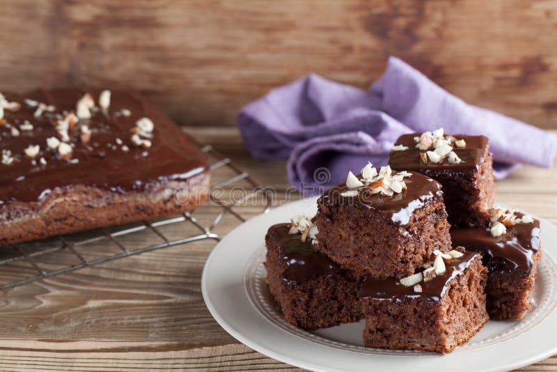 Gingerbread cake with chocolate and hazelnuts stock photography Gingerbread cake with chocolate and hazelnuts stock photography