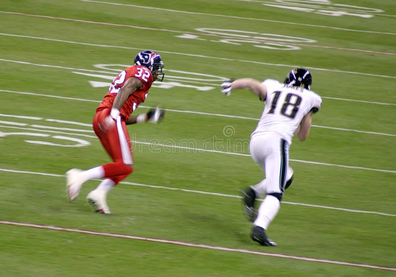 Giocatori di football americano americani del NFL fotografia stock Giocatori di football americano americani del NFL fotografia stock