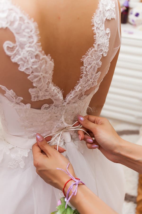 Giorno delle nozze Tasse del ` s della sposa immagine stock libera da diritti Giorno delle nozze Tasse del ` s della sposa immagine stock libera da diritti