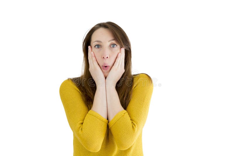 Giovane donna sorpresa su fondo bianco isolato Espressione del fronte immagine stock libera da diritti Giovane donna sorpresa su fondo bianco isolato Espressione del fronte immagine stock libera da diritti
