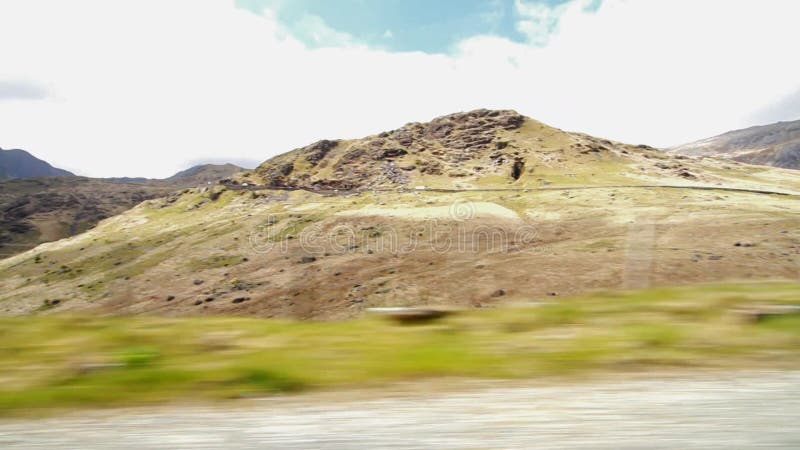 Gipfel des nanten gwynant pass snowdonia Nord wandern uk landschaft Weitwinkel.