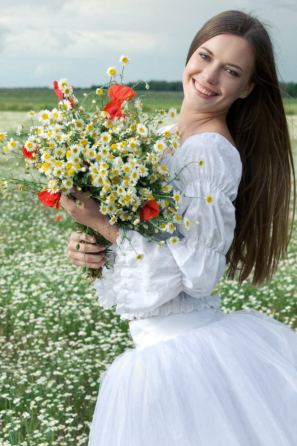 Girl with daisy bouquet