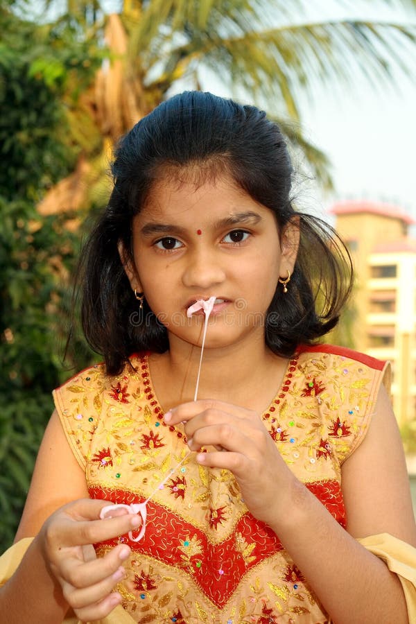 100+ Small indian girl Free Stock Photos StockFreeImages