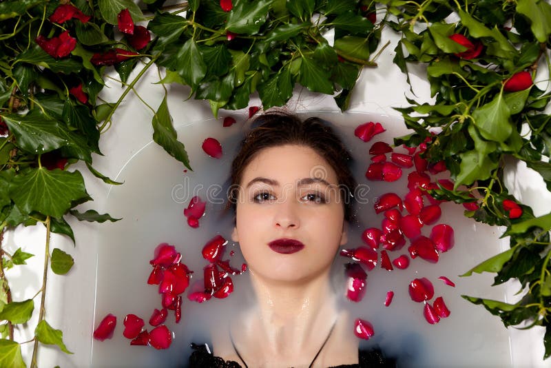 Girl Milk Water Bath Red Roses Leaves Ivy Stock Image Image Of Dress 