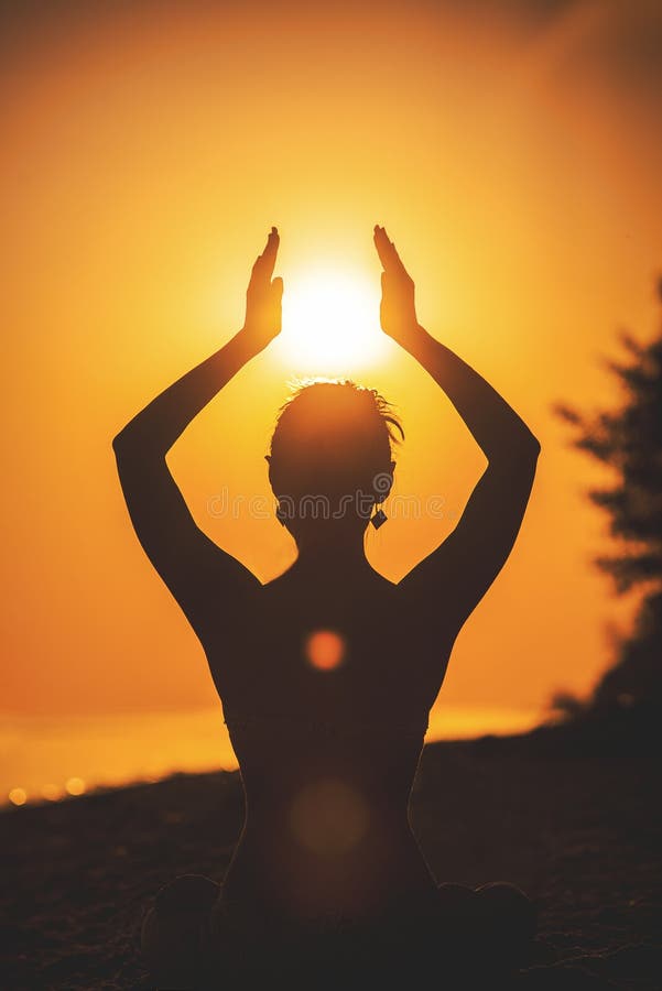 44,717 Sunset Pose Stock Photos - Free & Royalty-Free Stock Photos from  Dreamstime
