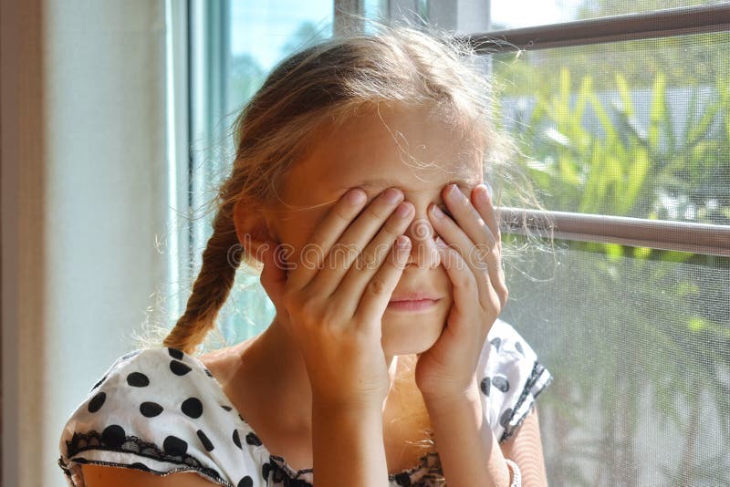 closed hands kids closed hands kids