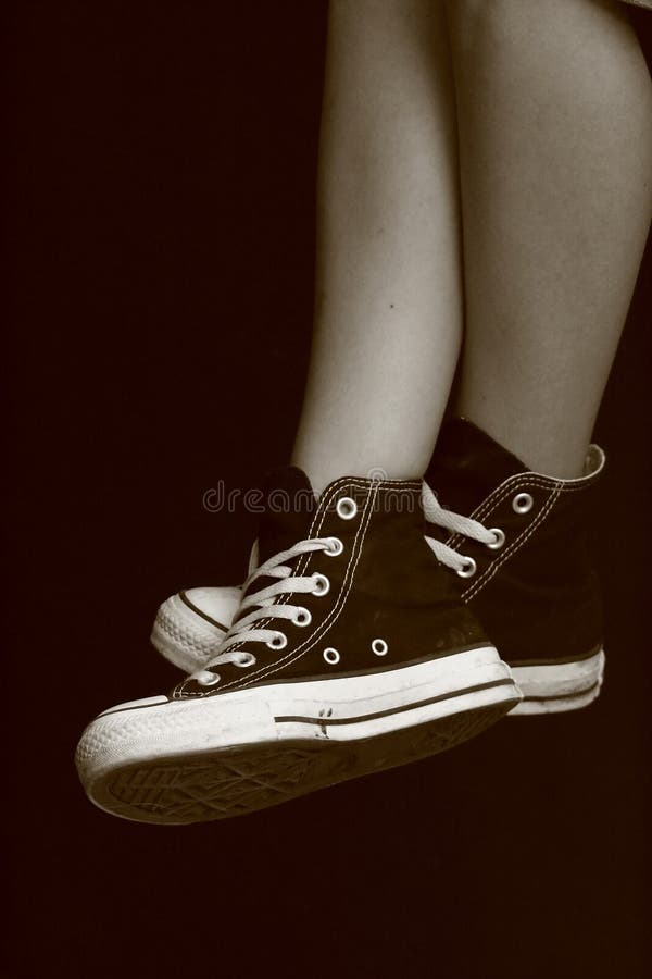 converse on foot
