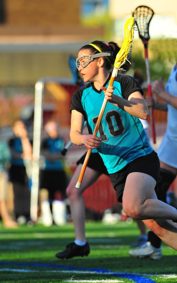 Girls Lacrosse on the move