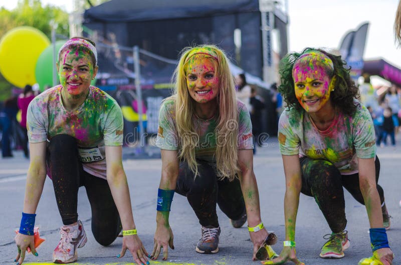 People with Colored Powder at Color Run Bucharest Editorial Stock Photo -  Image of dyed, colorful: 40157198