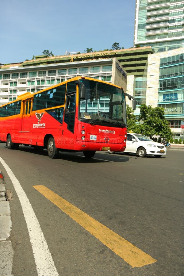 Giro del bus diTrasporto-Jakarta fotografie stock libere da diritti Giro del bus diTrasporto-Jakarta fotografie stock libere da diritti