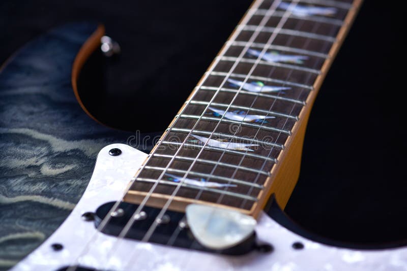 gitara elektryczna si? blisko zdjęcie stock gitara elektryczna si? blisko zdjęcie stock