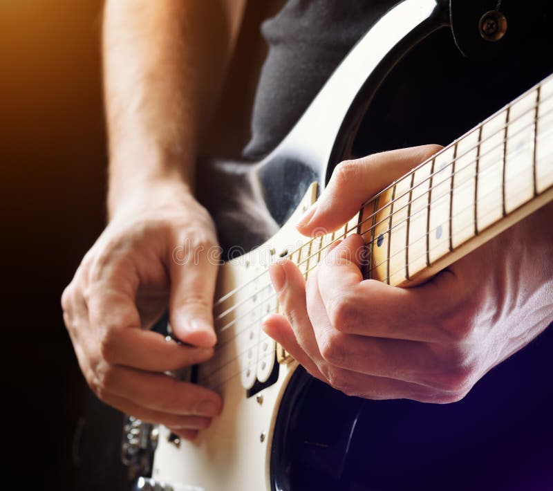 Gitarre lizenzfreie stockbilder Gitarre lizenzfreie stockbilder
