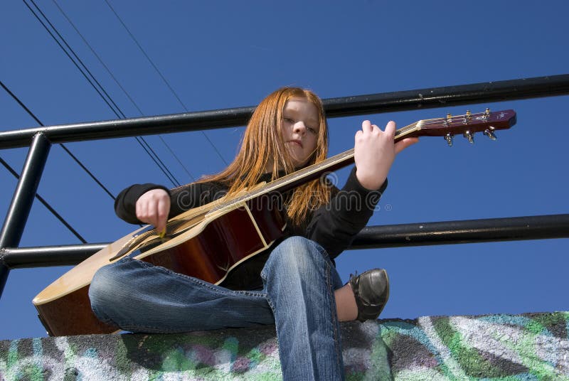 gitarrtween arkivfoton gitarrtween arkivfoton