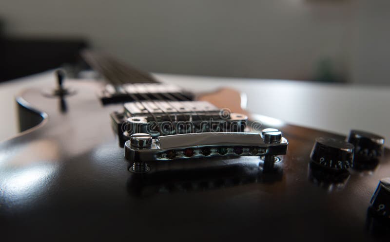 Gitary elektrycznej czerń, muzykalny wyposażenie dla muzyki zdjęcie royalty free