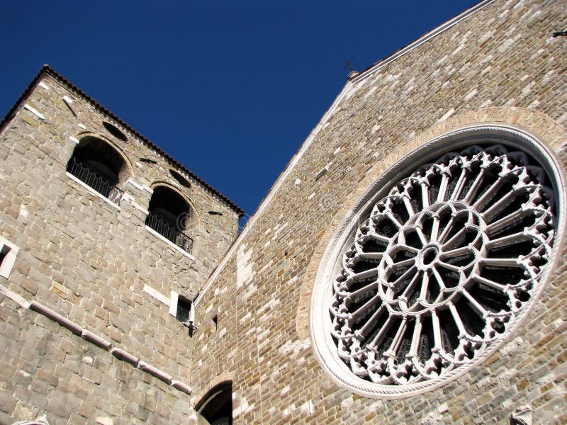 giusto Италия san trieste базилики стоковые фото giusto Италия san trieste базилики стоковые фото