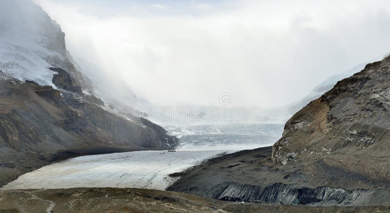 Glacier along the Icefields Parkway between Banff and Jasper in the Canadian Rockies