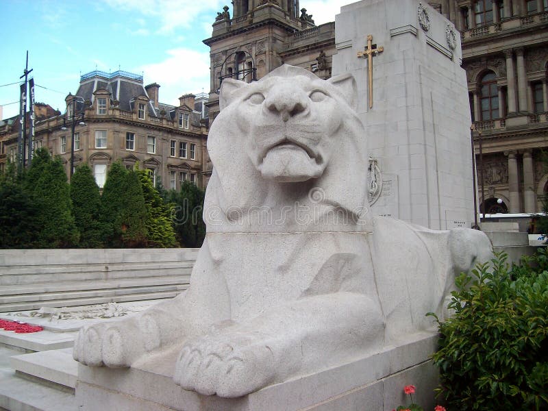 Glasgow lion statue stock image. Image of britain, famous 70255329