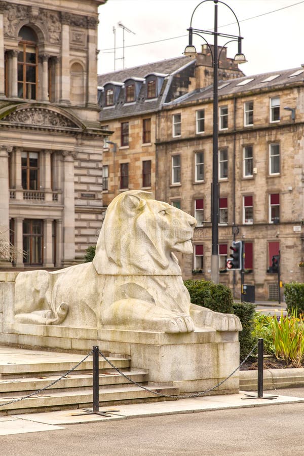 Glasgow lion statue stock image. Image of britain, famous 70255329