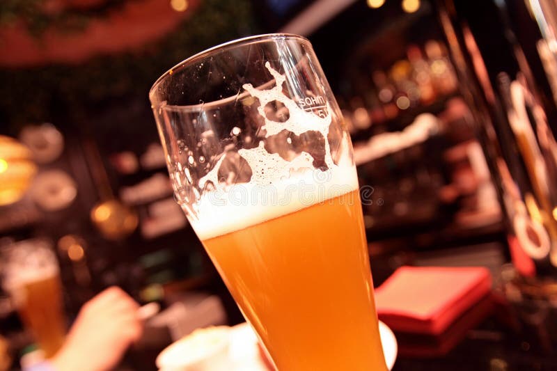 The glass of beer