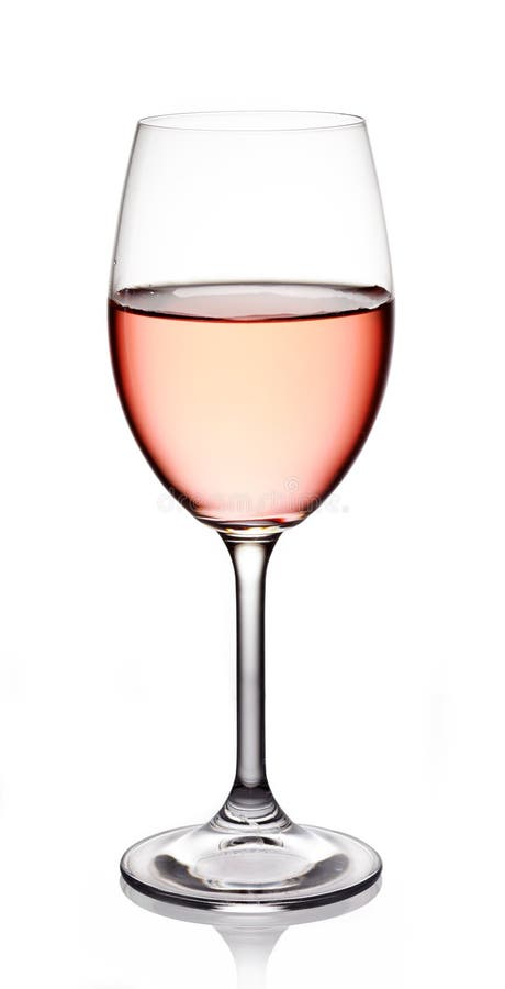 Bicchiere di vino rosato su sfondo bianco.