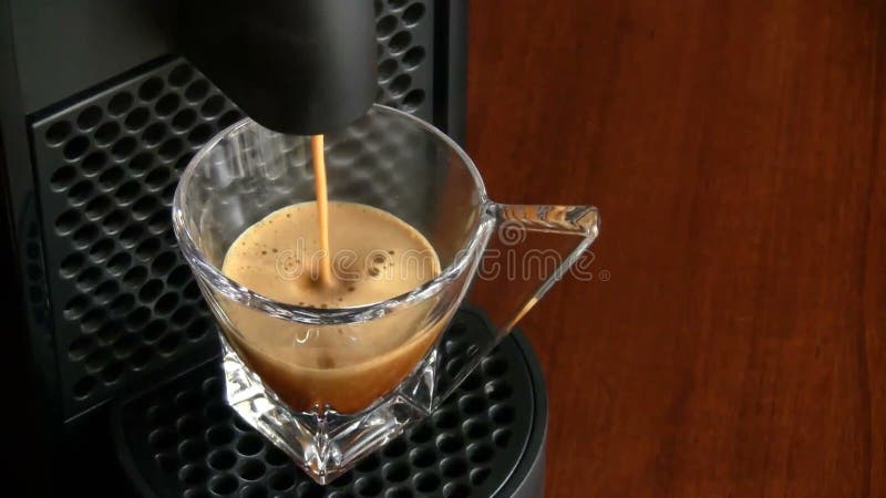 Glasschalen-Kaffee-Espresso-Maschinen-Hersteller-Gießen