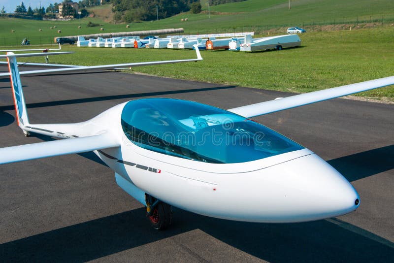 Glider world flight championships italy tree stock image Glider world flight championships italy tree stock image
