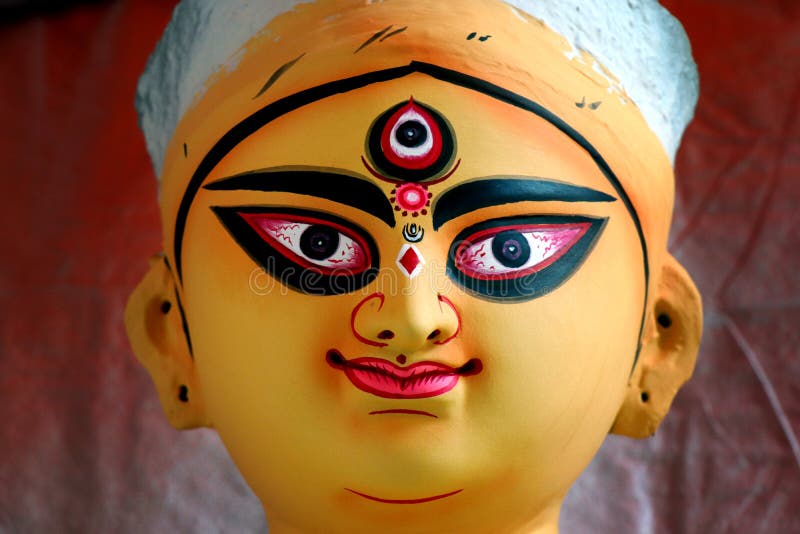Gliniany idol Hinduska bogini Devi Durga Idol Hinduska bogini Durga podczas przygotowa? w Kolkata fotografia stock Gliniany idol Hinduska bogini Devi Durga Idol Hinduska bogini Durga podczas przygotowa? w Kolkata fotografia stock