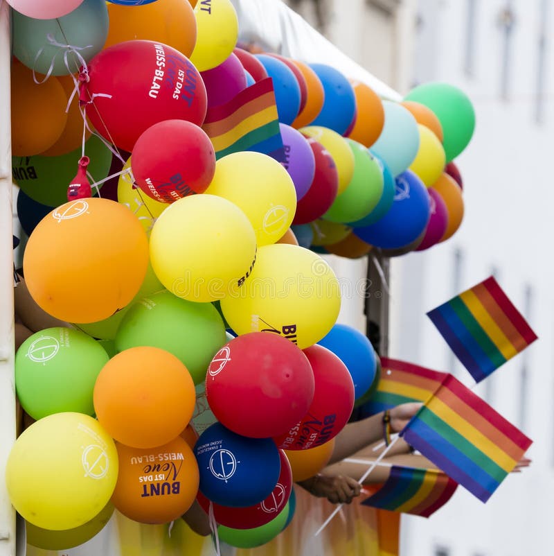 6 Globos Love Wins con Bombona de Helio Orgullo Gay