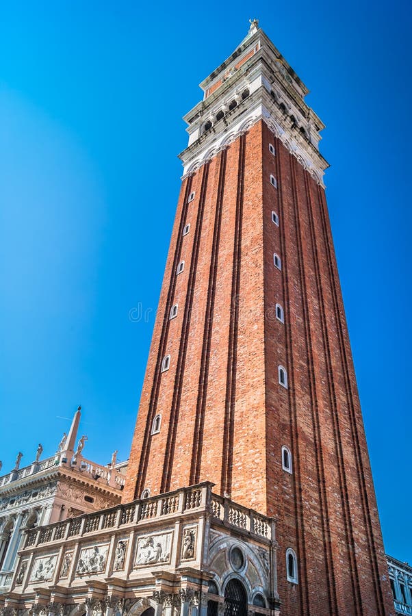 Glockenturm Venedig Italien