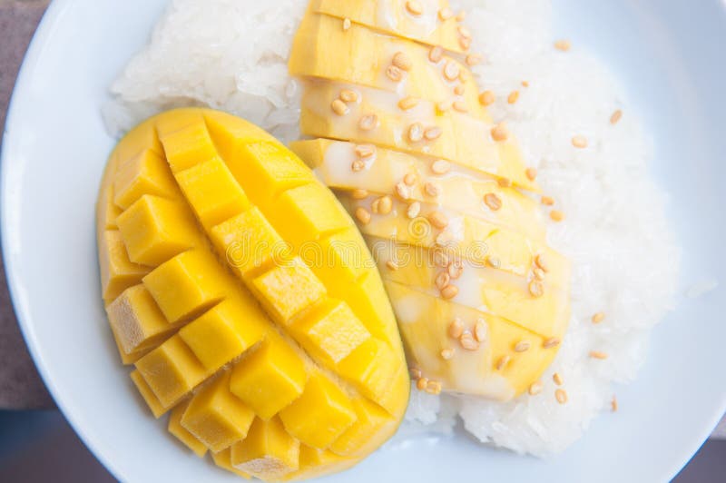 Glutinous Rice and Mango Thai Dessert