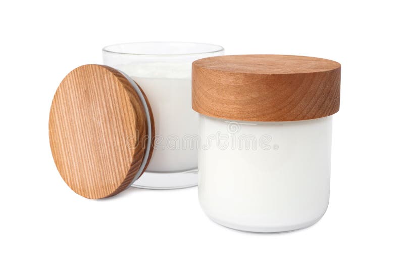 Gläser aus weißem Gesichtscreme lizenzfreies stockbild