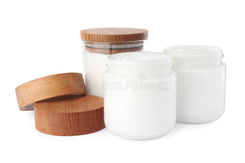 Gläser aus weißem Gesichtscreme lizenzfreie stockbilder