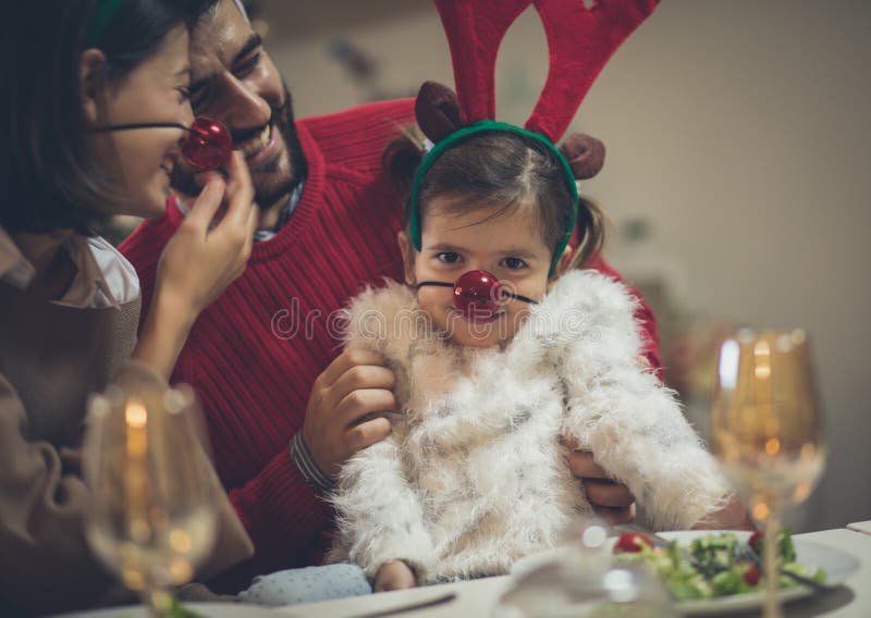 Glück hat keinen Preis, die Familie ist das wichtigste stockbild Glück hat keinen Preis, die Familie ist das wichtigste stockbild