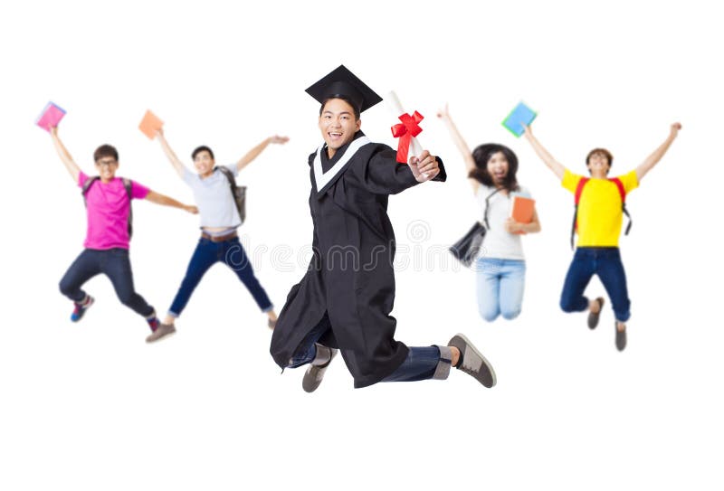 Glückliche Gruppe in der graduierten Robe, die zusammen springt lizenzfreies stockfoto Glückliche Gruppe in der graduierten Robe, die zusammen springt lizenzfreies stockfoto