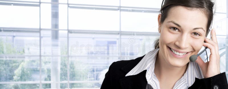 Glücklicher Kundendienstrepräsentant lizenzfreie stockfotos Glücklicher Kundendienstrepräsentant lizenzfreie stockfotos