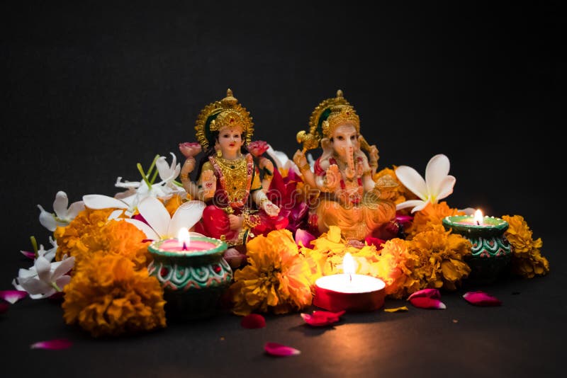 Goddess Lakshmi and Lord Ganesha for Happy Diwali Festival Holiday  Celebration of India Greeting Background Stock Photo - Image of hinduism,  decoration: 134119868