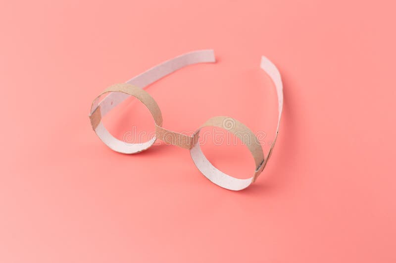 Goggles Out of Empty Toilet Paper Rolls, Sunglasses from Recycling