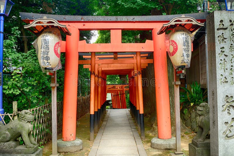 Gojo Tenjin Shinto shrine in Ueno Park in Tokyo, Japan. Gojo Tenjin Shinto shrine in Ueno Park in Tokyo, Japan.