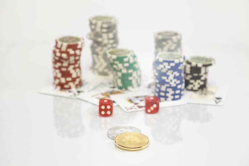 50 pcs Pack Lot Set of Gold Bitcoin BTC Model Style Design Poker Casino Chips 