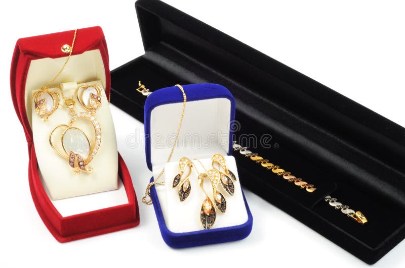 Gold jewelry sets