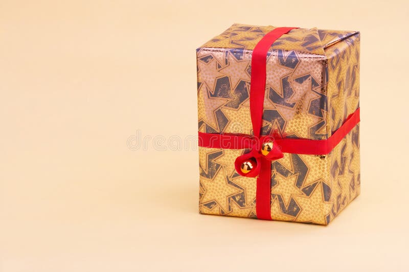Gold Parcel - goldenes Geschenkpaket
