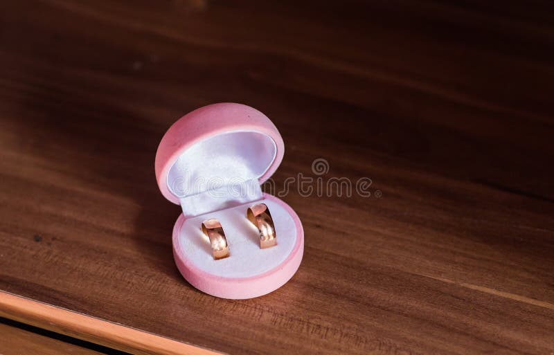 Gold wedding rings stock photo. Image of fashion, golden - 69707268