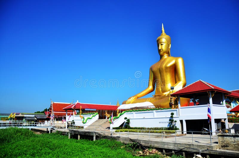 Golden Big Buddha statue image at Wat Bangchak Temple