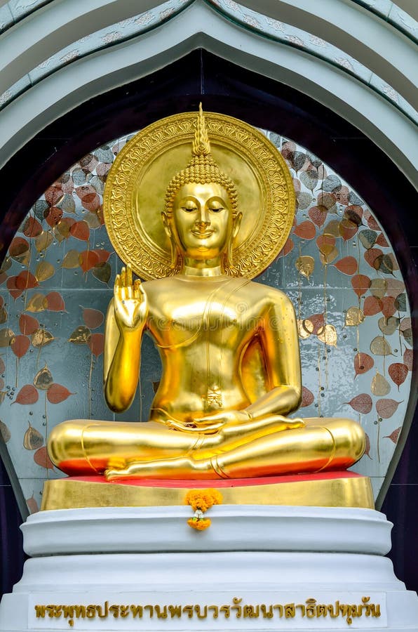 The golden buddha in bangkok, Thailand