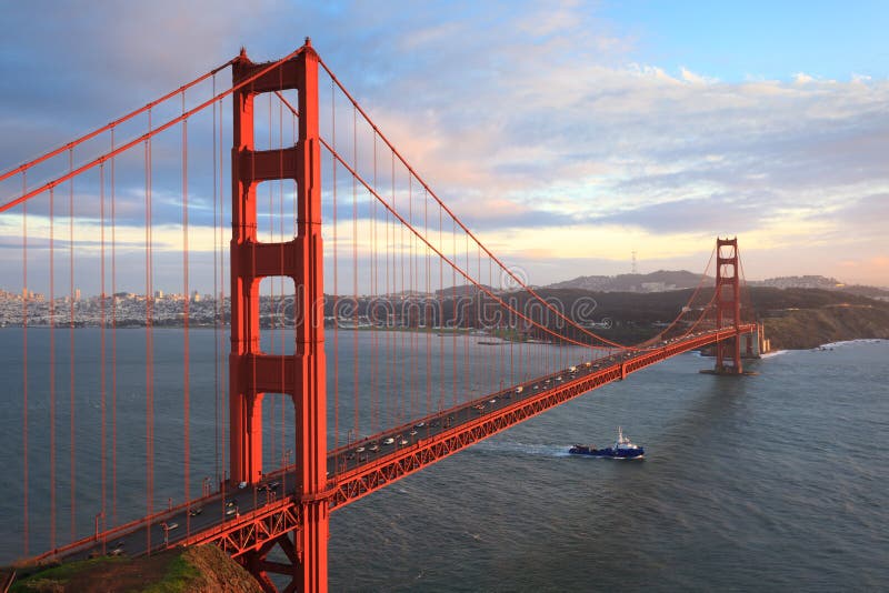 Golden gate bridge en de Baai van San Francisco