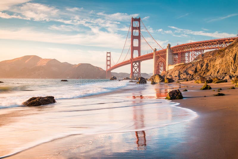 Golden Gate Bridge przy zmierzchem, San Fransisco, Kalifornia, usa obrazy royalty free