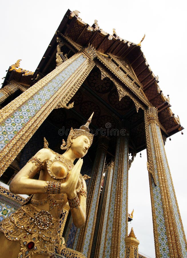 Golden Kinnaree, Thai temple exterior